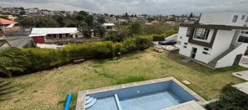 CASA DE ARRIENDO - 3 DORMITORIOS - SALA DE ESTAR - 3 PISOS - TUMBACO