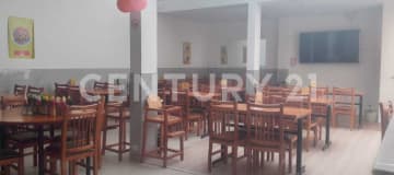 Casa comercial en 3 pisos: ideal restaurante u oficina