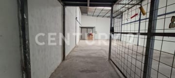 Galpón industrial de 278.80 m² en sector estratégico