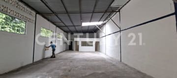 Galpón industrial de 278.80 m² en sector estratégico