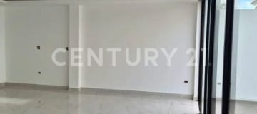 Casa de estreno en Mallorca Village: 3 hab, jacuzzi y áreas verdes