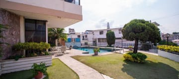 Casa en venta en Lomas de Urdesa