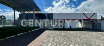 Local comercial en Latacunga - 350m² con alta visibilidad