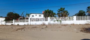 Terreno esquinero 2115m²: vista playa, $253.8K