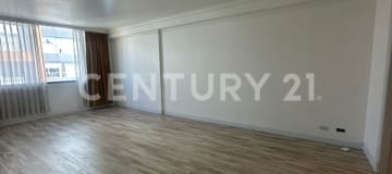 Departamento en piso alto, 150 m², 3 dormitorios y 2 parqueos