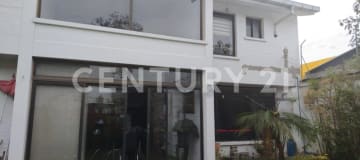 Propiedad rentera en Conocoto - 600m² con 4 locales y casa