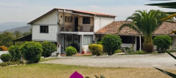 Venta Quinta Guayllabamba para descanso y agricultura