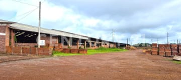 Complejo industrial en venta en Petrillo, 83.502m² con galpones y oficinas