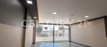 Local 210m² en Tribuna del Sur | $2100 + IVA