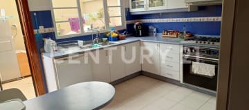Casa amplia en venta en Cumbayá
