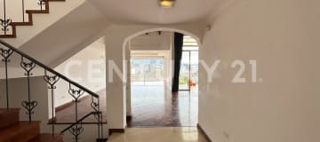 Casa 400 m² en alquiler - 4 dormitorios y BBQ