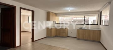 Depto. planta baja ideal para familias o inversión en edificio seguro
