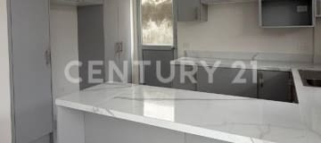 Casa en Millenium Village, 3 dormitorios - $166K