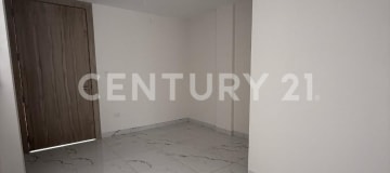 Casa en Millenium Village, 3 dormitorios - $166K