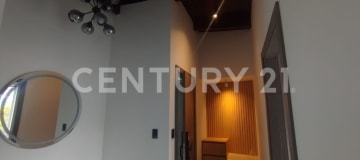 Depto. 97m² en renta con patio y 2 parqueaderos - A4