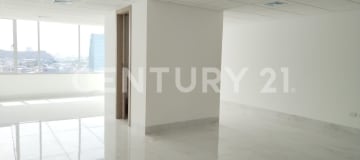 Oficina en Torre Millenium, 64m² con vista empresarial