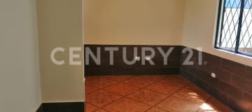 Casa 83m² en Carapungo: 2 dorms, seguridad y áreas verdes