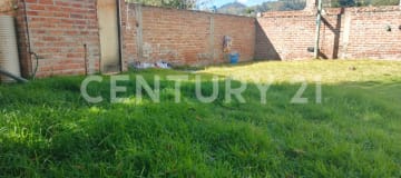 Casa de 220 m² cerca de la Politécnica con garaje para 5 autos