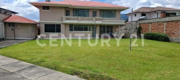 Hermosa casa en La Colina: 700m², 350m² const. ¡Exclusiva!