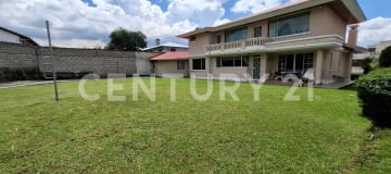 Hermosa casa en La Colina: 700m², 350m² const. ¡Exclusiva!