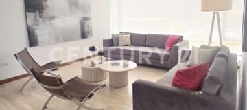 Casa con vista en Puembo - 282m², jardín y seguridad 24/7