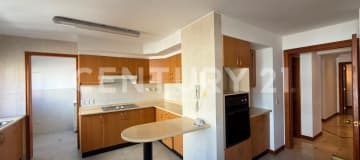 Departamento amplia en arriendo en Bellavista