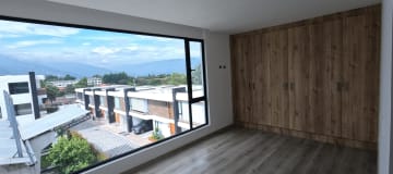 Venta LOFT 2 dormitorios, 2 parqueaderos **Tumbaco, YC