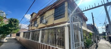 CASA EN VENTA ESQ. EN SAUCES 2 CON ASCENSOR