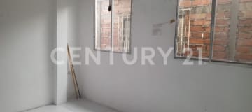 Departamento luminoso de 2 dormitorios, 3er piso, sin parqueadero
