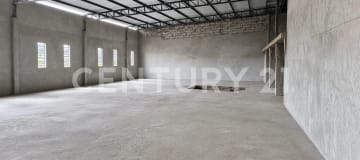Oficinas con bodega en alquiler, ideal para logística