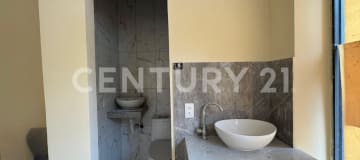 Local 44m² en La Aurora - Ideal para negocios de estética