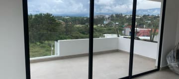 Venta departamento 2 dormitorios Cumbayá AH