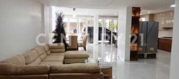 Casa amoblada con piscina en Quevedo - Alquiler $1200