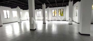 Local comercial 200m² en Capelo - Versátil y bien ubicado