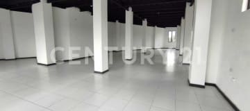 Local comercial 200m² en Capelo - Versátil y bien ubicado