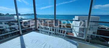 Depto. amoblado VIP en Salinas, vista al mar y malecón, 123m²