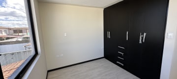 Se vende casa en Calderón en conjunto privado con piscina - $75.000