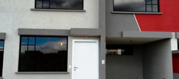 Se vende casa en Calderón en conjunto privado con piscina - $75.000