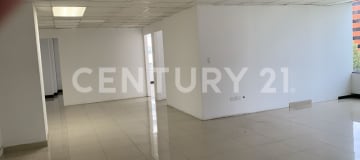 Oficina 258m² en zona corporativa con 4 parqueaderos - Oportunidad