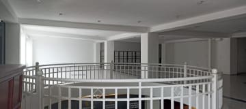 Arriendo local comercial 611m2 duplex en la Av. Colón, Alto tráfico y visibilidad total