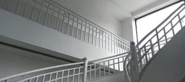 Arriendo local comercial 611m2 duplex en la Av. Colón, Alto tráfico y visibilidad total