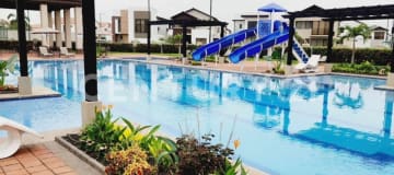 Casa en Ciudad Celeste - Samborondón. 253m2 + jacuzzi y BBQ