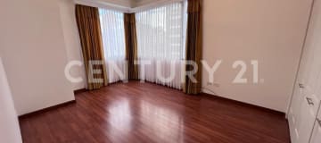 Depto. remodelado 3 hab. cerca de La Carolina, $900