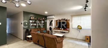 Casa moderna 1 planta en Urdesa: 3 hab, suite y garaje eléctrico