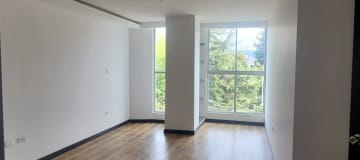 Venta Departamento 3 dormitorios 2 garajes, cerca Hotel Savoy Inn, vista panorámica, 130 m² GB.