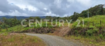 54.8 ha en Carchi - Oportunidad para eco-turismo y minería