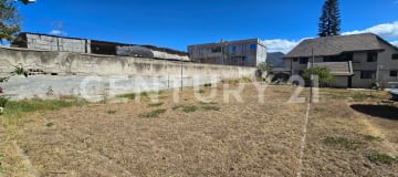 Terreno de 2.736 m² en Tumbaco con potencial inmobiliario