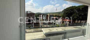 Edificio completo 8 deptos. en urb. privada - $1.9M