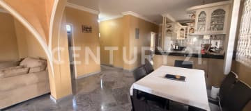 Casa independiente 2 plantas en Samanes 2, 5 hab, $160K