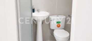 Suite de 26m² con acabados modernos, 1er piso alto, sin garaje